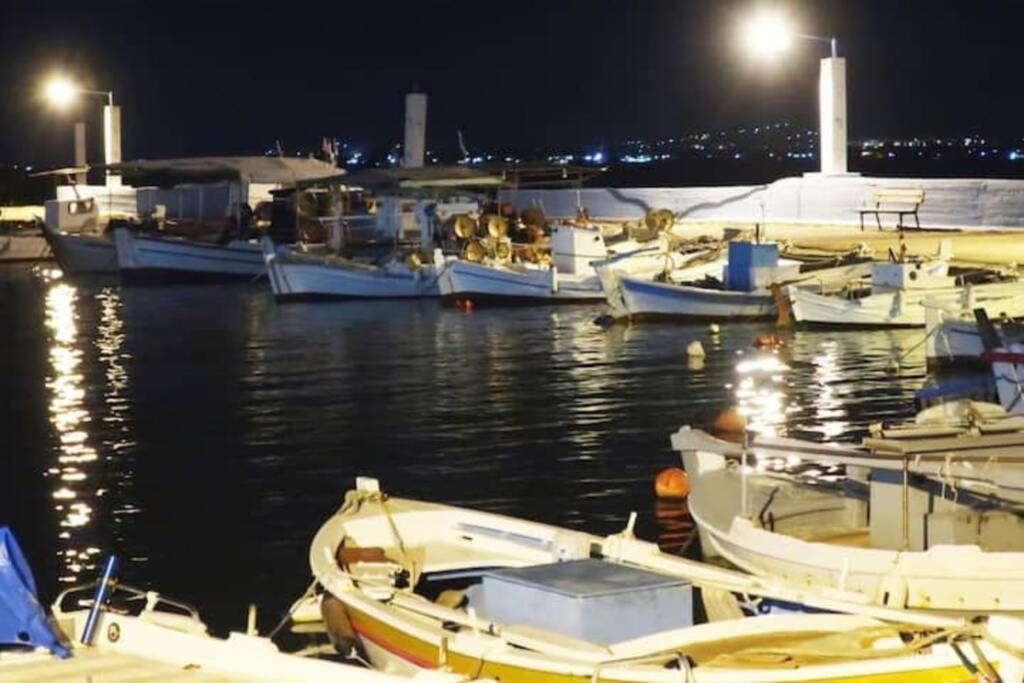 Πολυτελές Διαμέρισμα 2 Χαλκίδα-Παραλία Αυλίδος Paralia Avlidhos Exterior photo